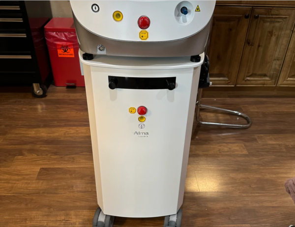1470 BeautiFill Laser Diode LipoFlow Autologous Fat Transfer System (2021)